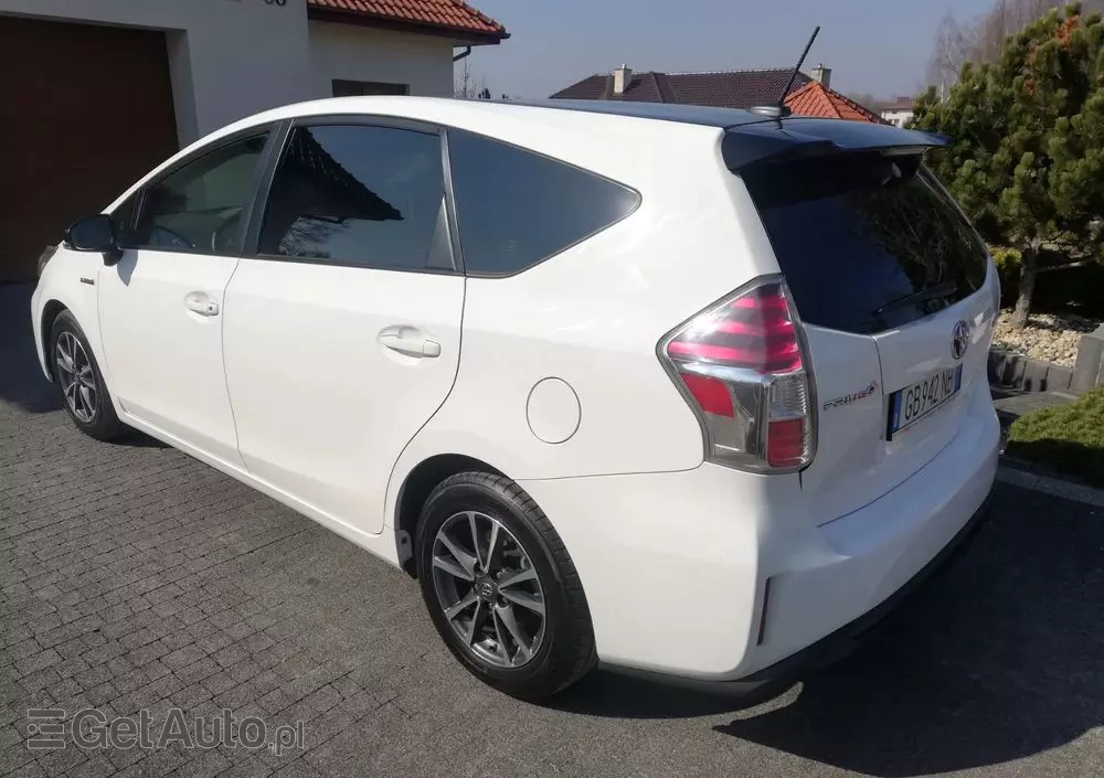 TOYOTA Prius+ 