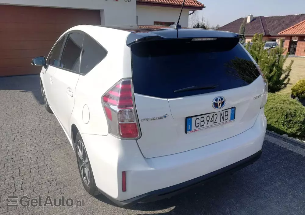 TOYOTA Prius+ 