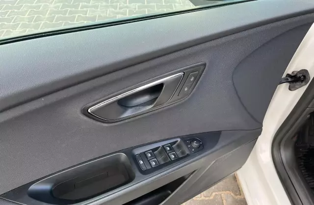 SEAT Leon 1.6 TDI (110 KM) ECOMOTIVE
