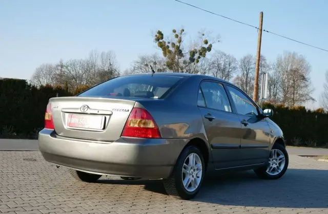TOYOTA Corolla 