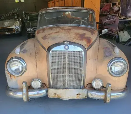 MERCEDES-BENZ 300 