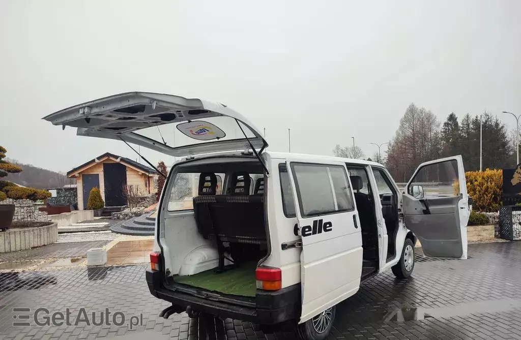 VOLKSWAGEN TRANSPORTER 