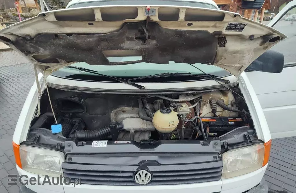 VOLKSWAGEN TRANSPORTER 