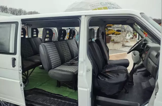 VOLKSWAGEN TRANSPORTER 