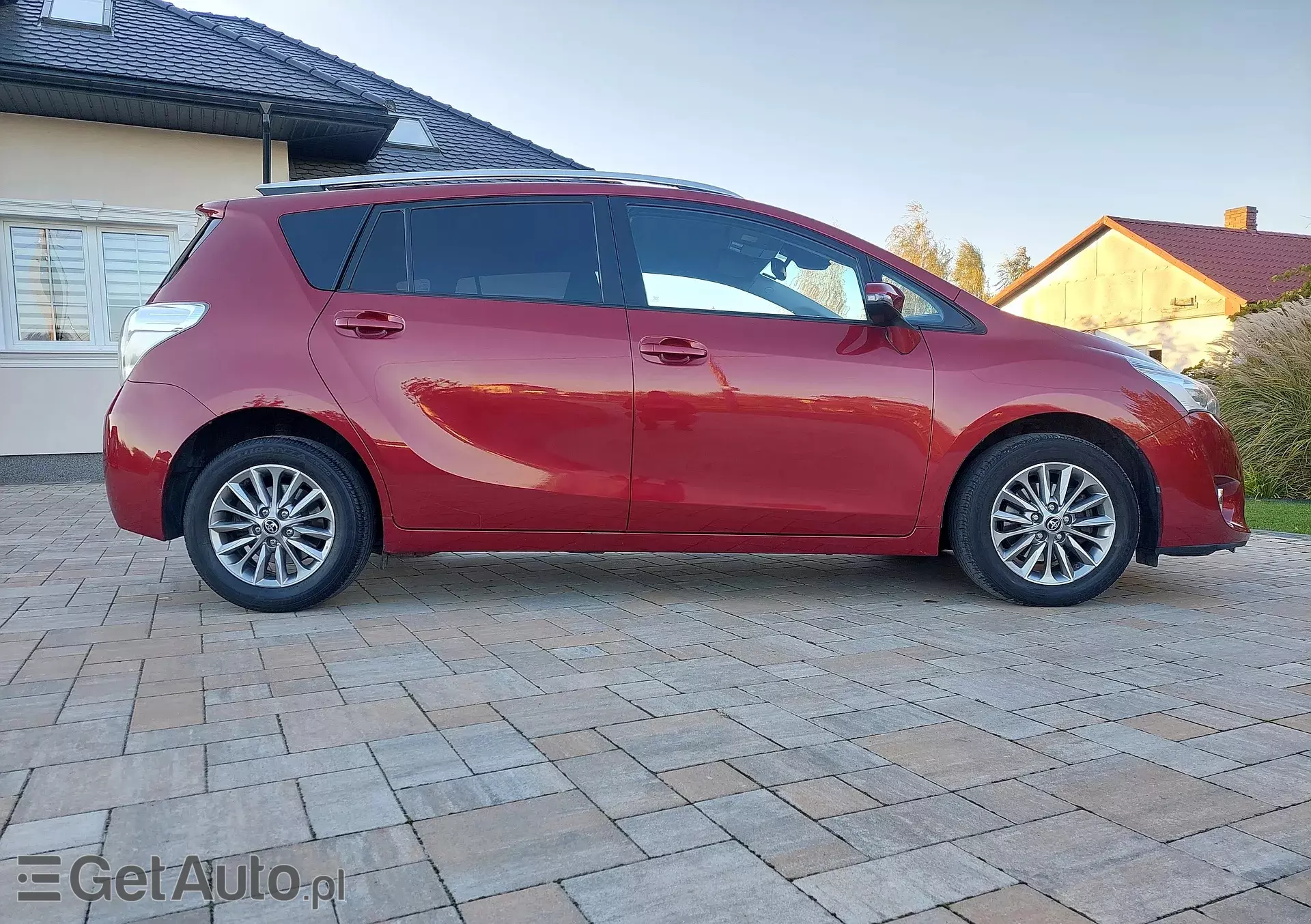 TOYOTA Verso 