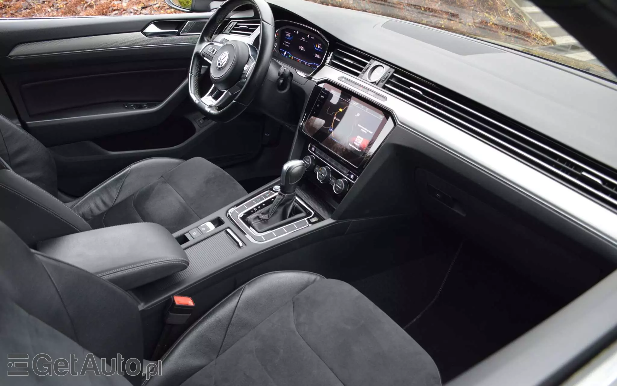 VOLKSWAGEN Arteon 2.0 TSI DSG R-Line Edition