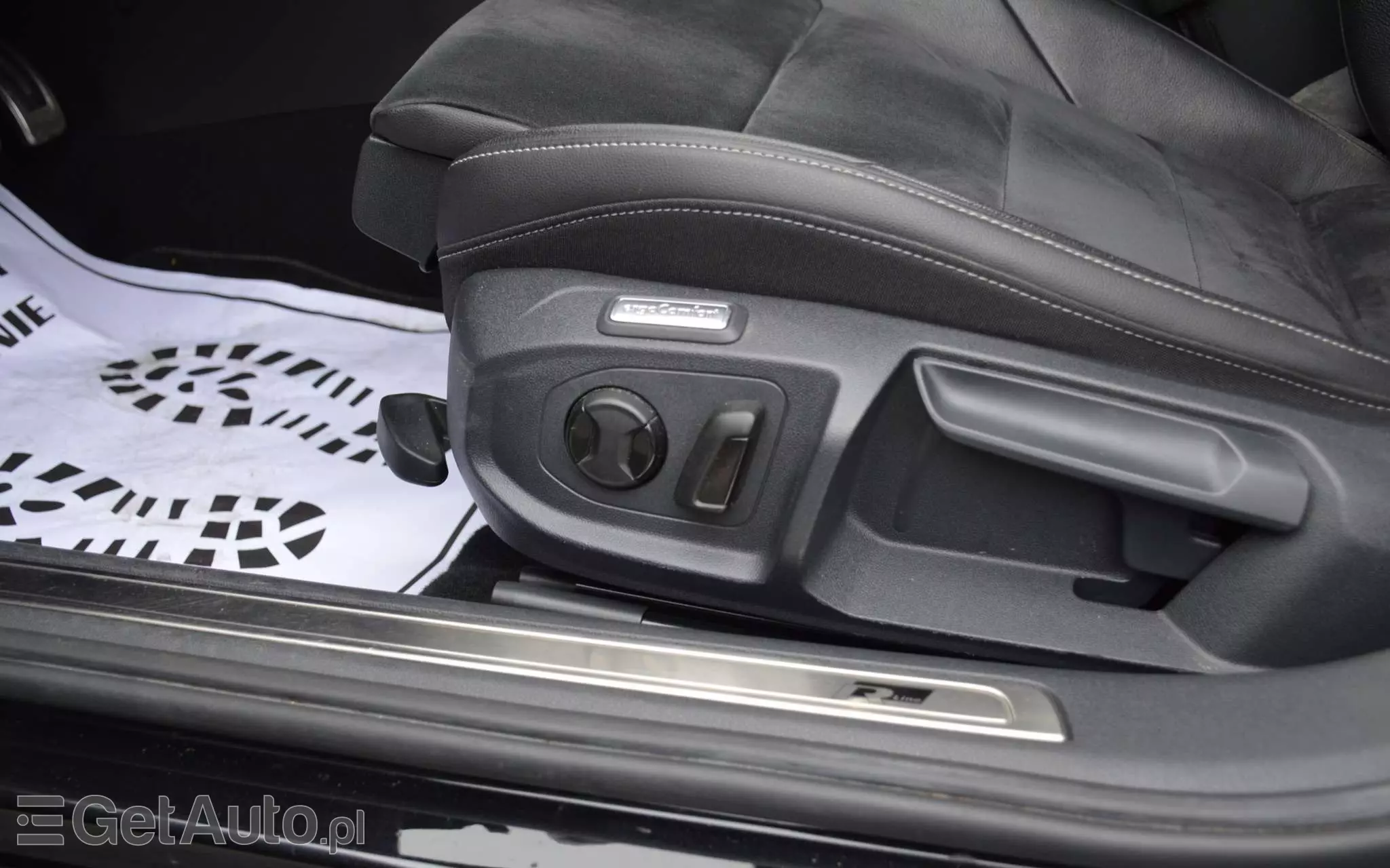 VOLKSWAGEN Arteon 2.0 TSI DSG R-Line Edition