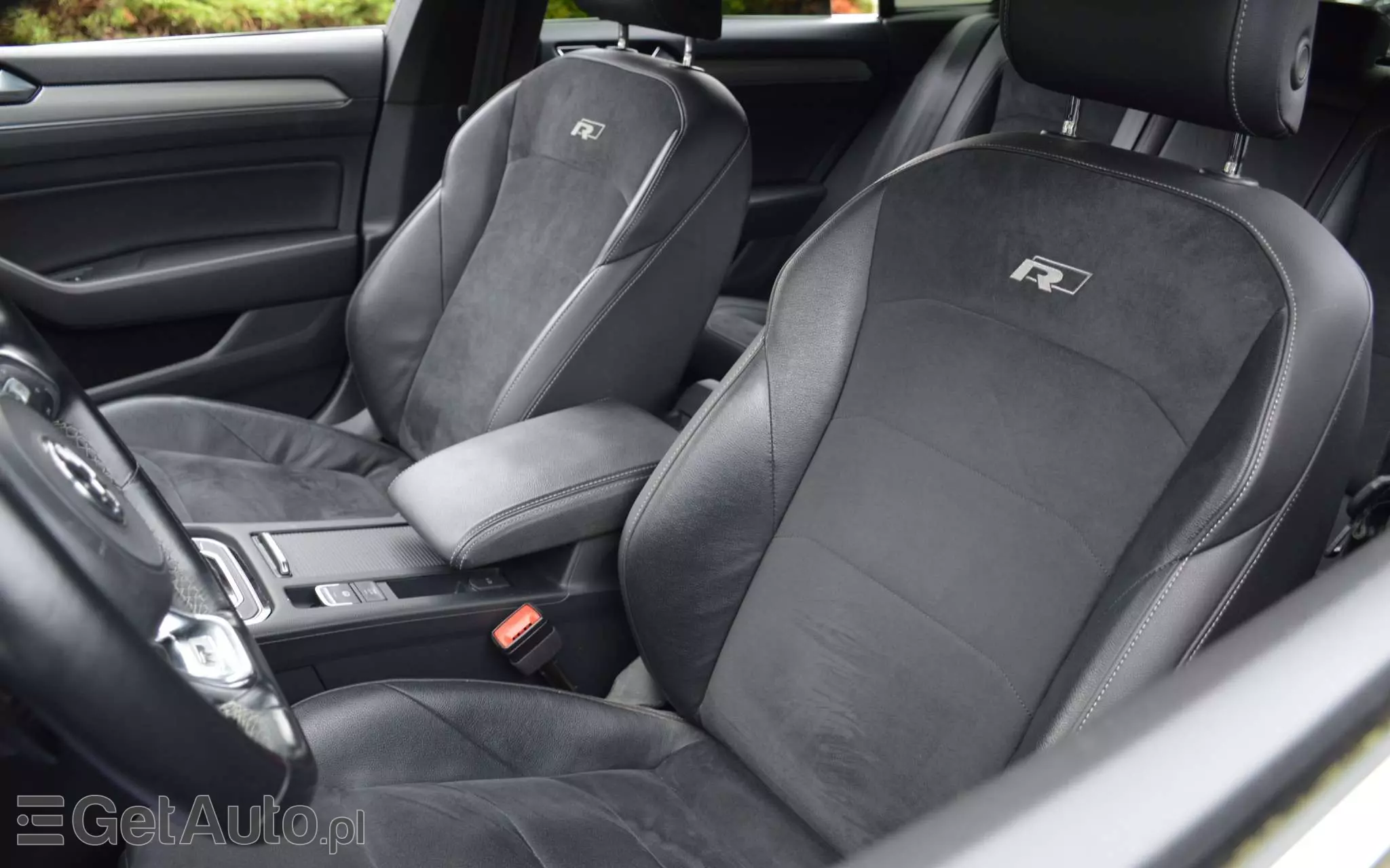 VOLKSWAGEN Arteon 2.0 TSI DSG R-Line Edition