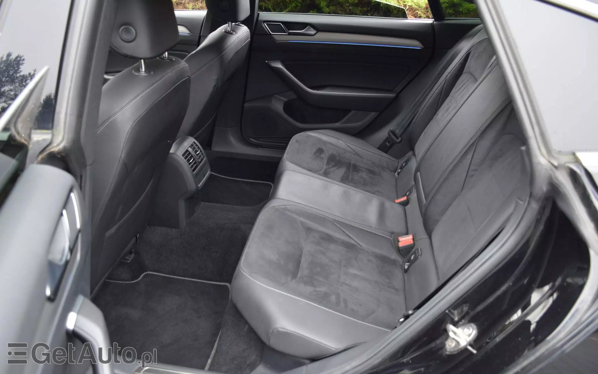 VOLKSWAGEN Arteon 2.0 TSI DSG R-Line Edition