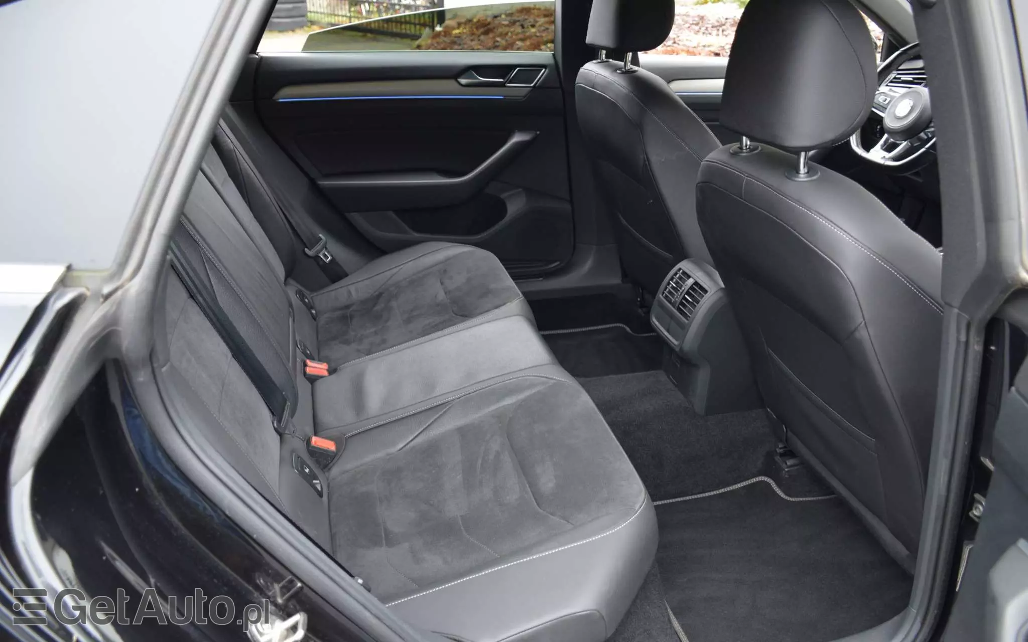 VOLKSWAGEN Arteon 2.0 TSI DSG R-Line Edition