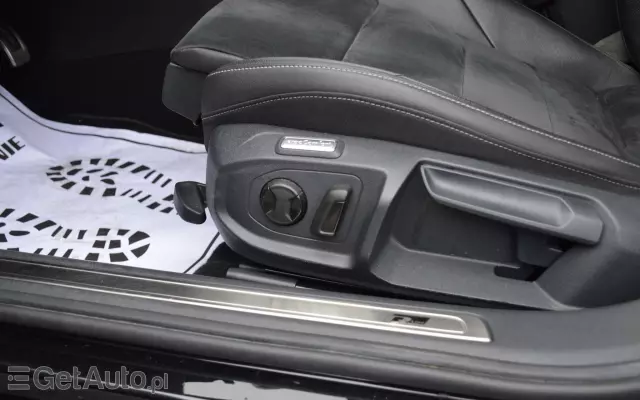 VOLKSWAGEN Arteon 2.0 TSI DSG R-Line Edition