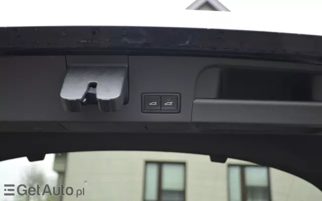 VOLKSWAGEN Arteon 2.0 TSI DSG R-Line Edition