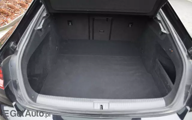 VOLKSWAGEN Arteon 2.0 TSI DSG R-Line Edition