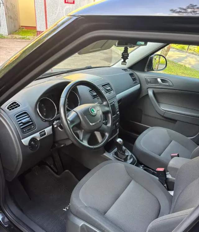 SKODA Yeti 