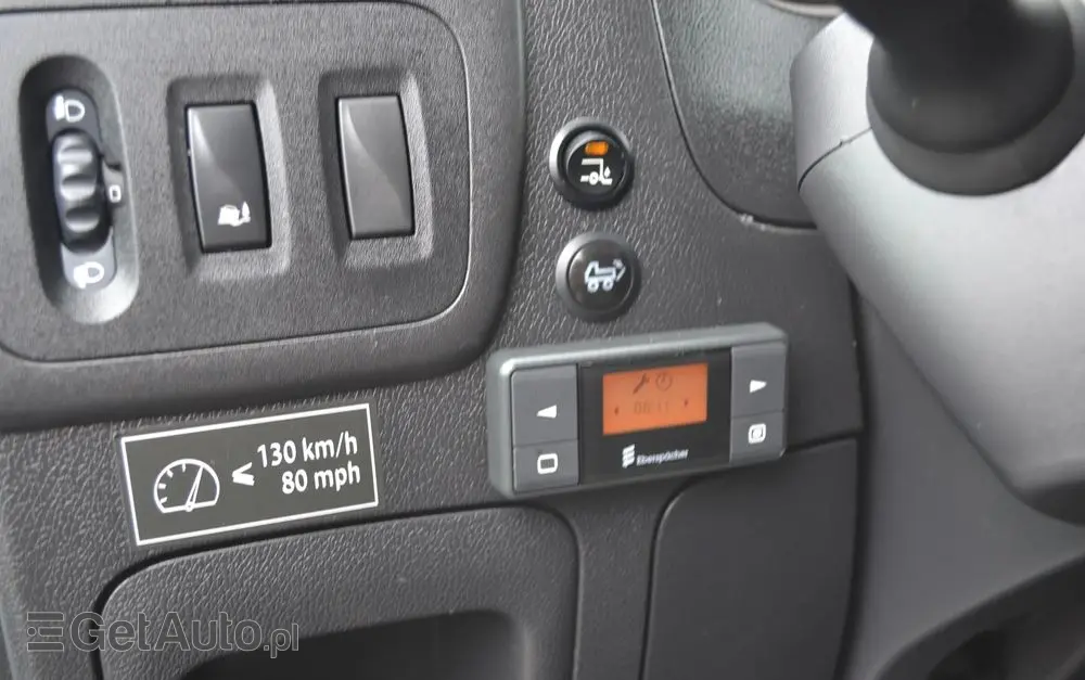 RENAULT Master  WEBASTO Winda Izoterma 170km Poduszki Grzany Kontener 