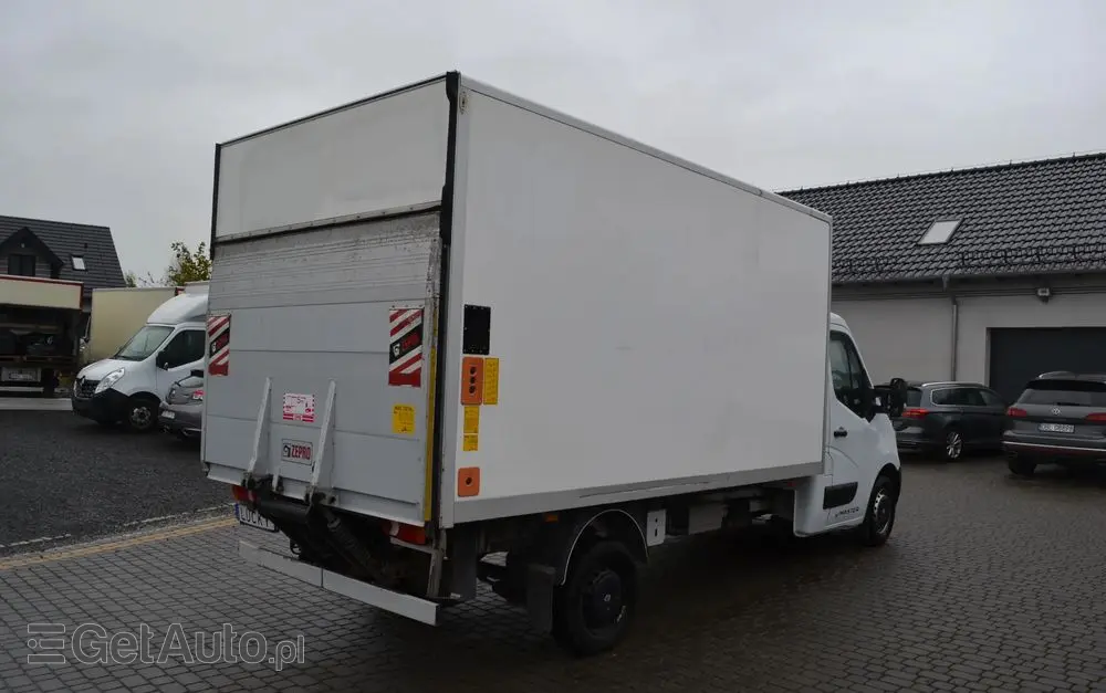 RENAULT Master  WEBASTO Winda Izoterma 170km Poduszki Grzany Kontener 