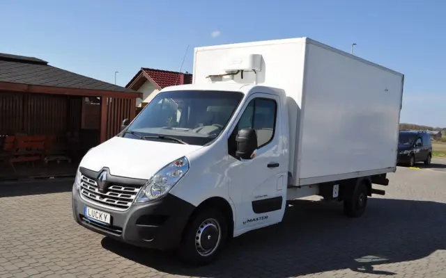 RENAULT Master  WEBASTO Winda Izoterma 170km Poduszki Grzany Kontener 