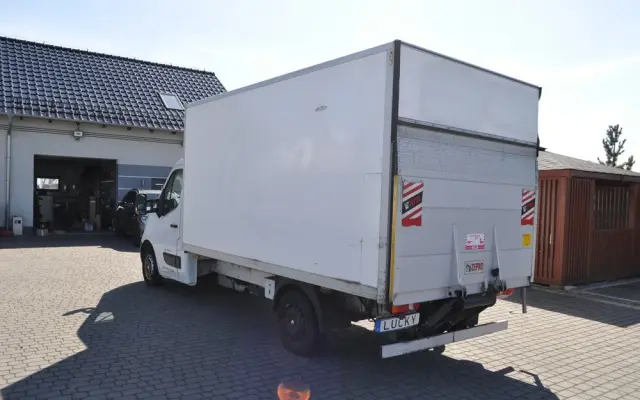 RENAULT Master  WEBASTO Winda Izoterma 170km Poduszki Grzany Kontener 