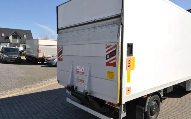 RENAULT Master  WEBASTO Winda Izoterma 170km Poduszki Grzany Kontener 