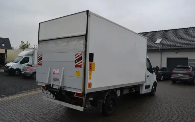 RENAULT Master  WEBASTO Winda Izoterma 170km Poduszki Grzany Kontener 