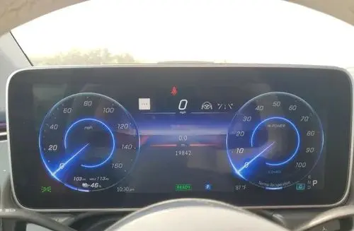 MERCEDES-BENZ EQE 