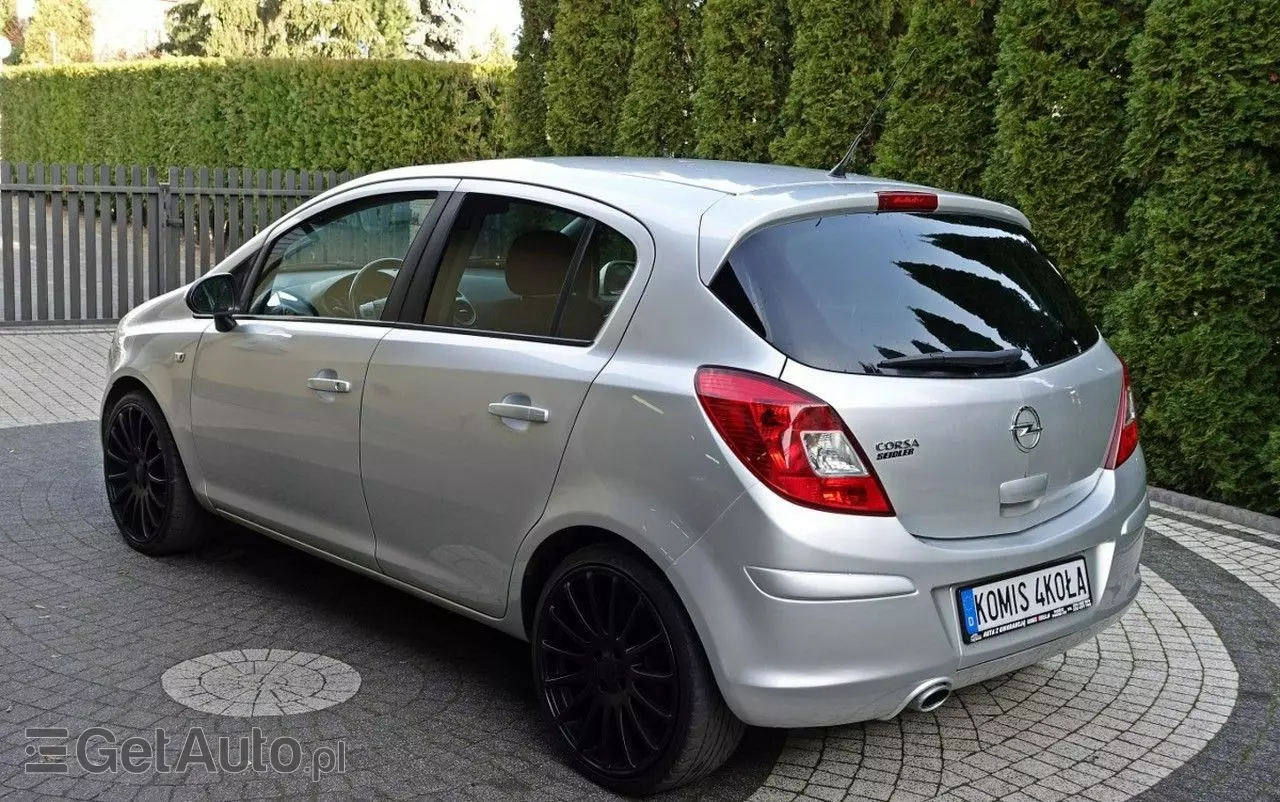OPEL Corsa 
