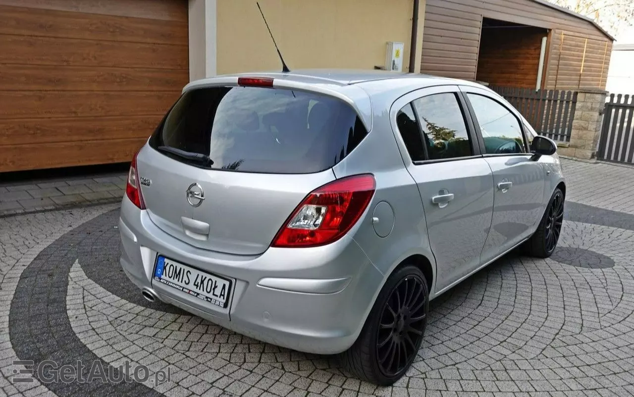 OPEL Corsa 