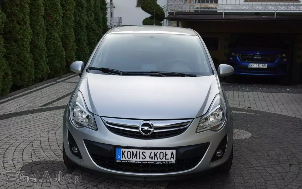 OPEL Corsa 