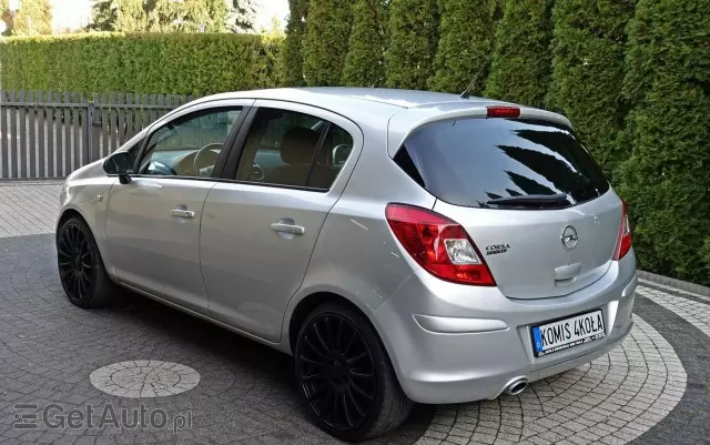 OPEL Corsa 