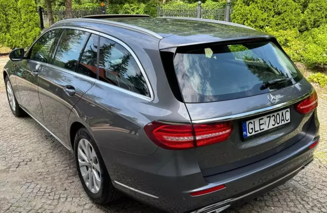 MERCEDES-BENZ Klasa E 