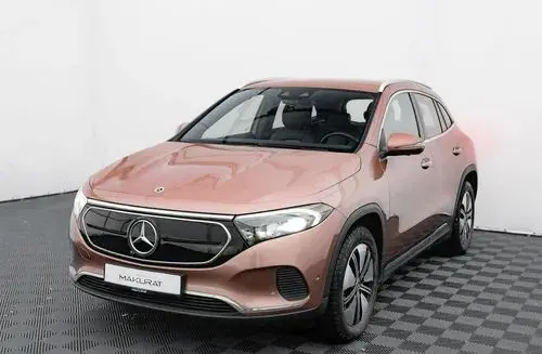 MERCEDES-BENZ EQA 