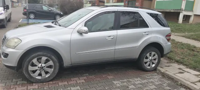 MERCEDES-BENZ ML 4Matic