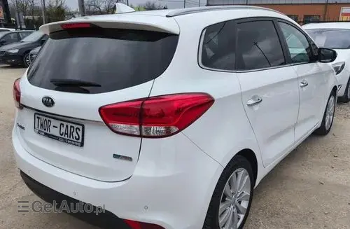 KIA Carens 