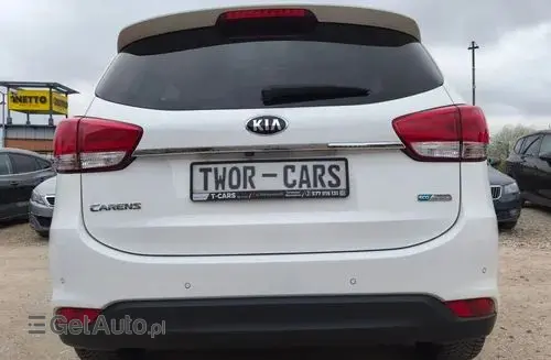 KIA Carens 