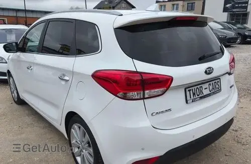 KIA Carens 