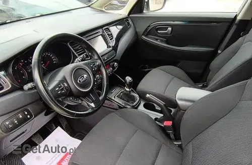 KIA Carens 