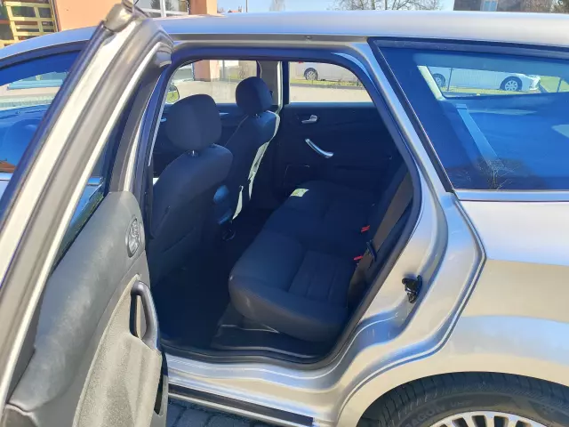 FORD Mondeo Ghia