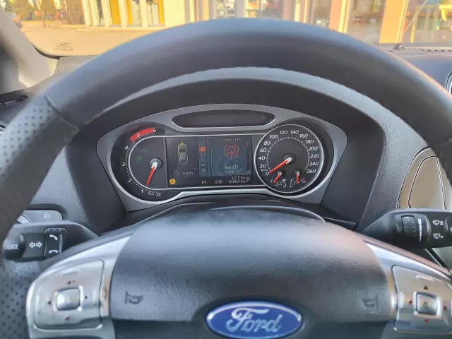 FORD Mondeo Ghia