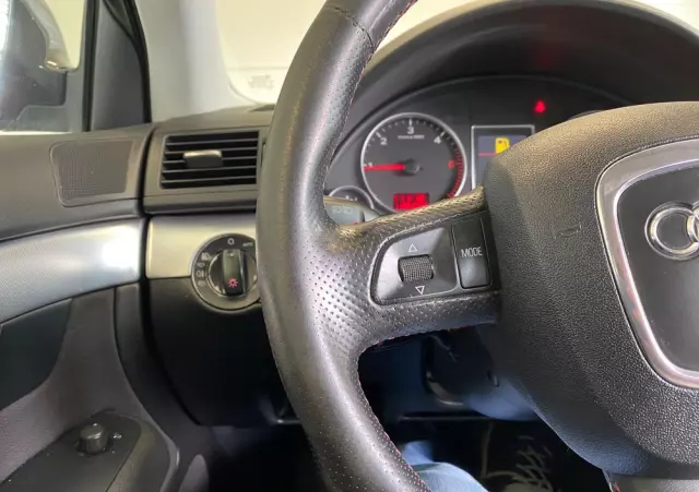 AUDI A4 Avant 2.0 TDI