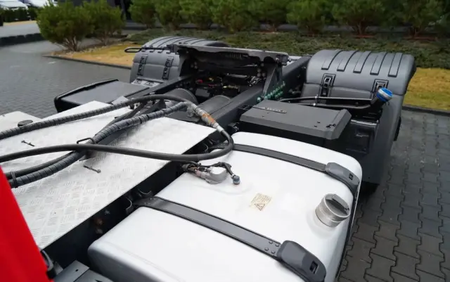 SCANIA G 410 / RETARDER / HYDRAULIKA / PEŁNY ADR / ALUFELGI / EURO 6 