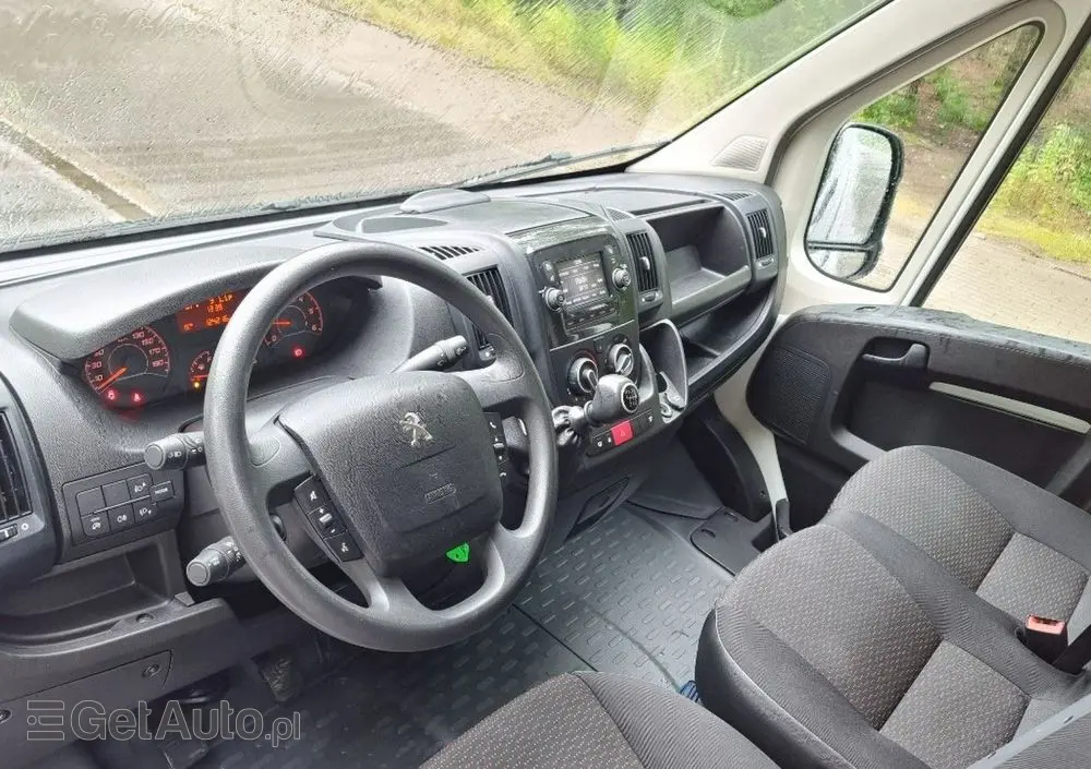 PEUGEOT Boxer 