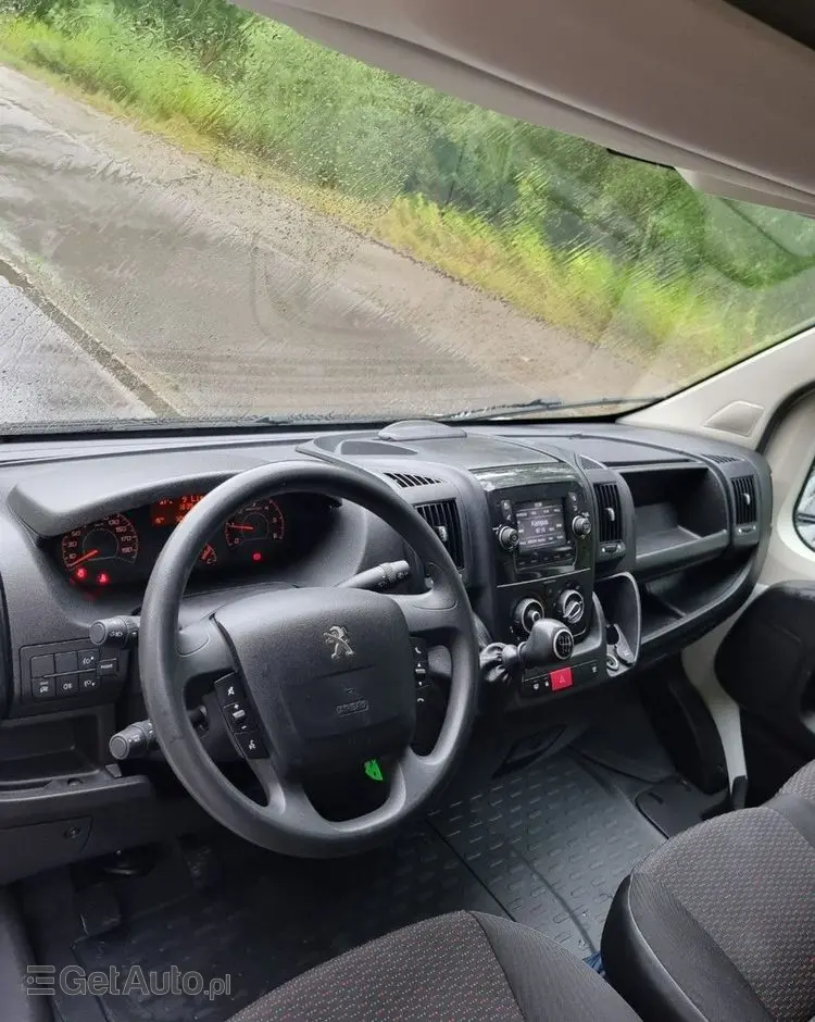 PEUGEOT Boxer 