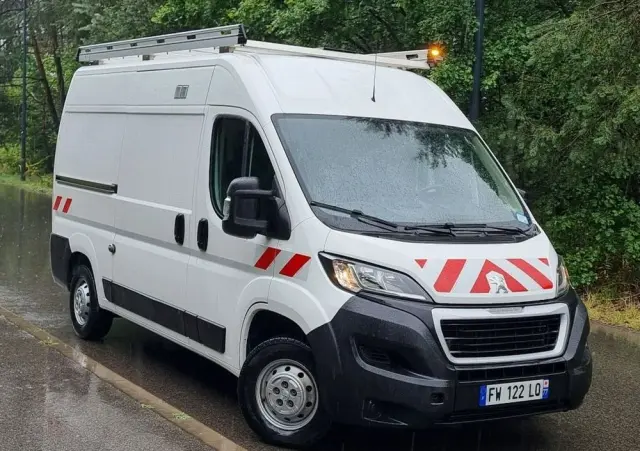 PEUGEOT Boxer 