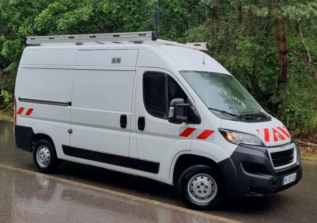 PEUGEOT Boxer 