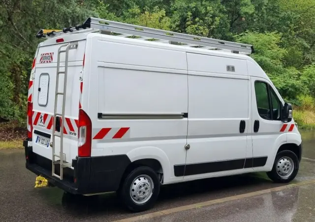 PEUGEOT Boxer 