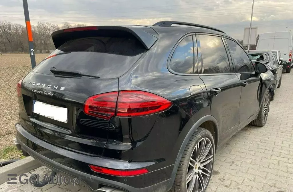 PORSCHE Cayenne 
