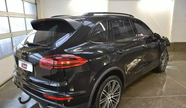 PORSCHE Cayenne 