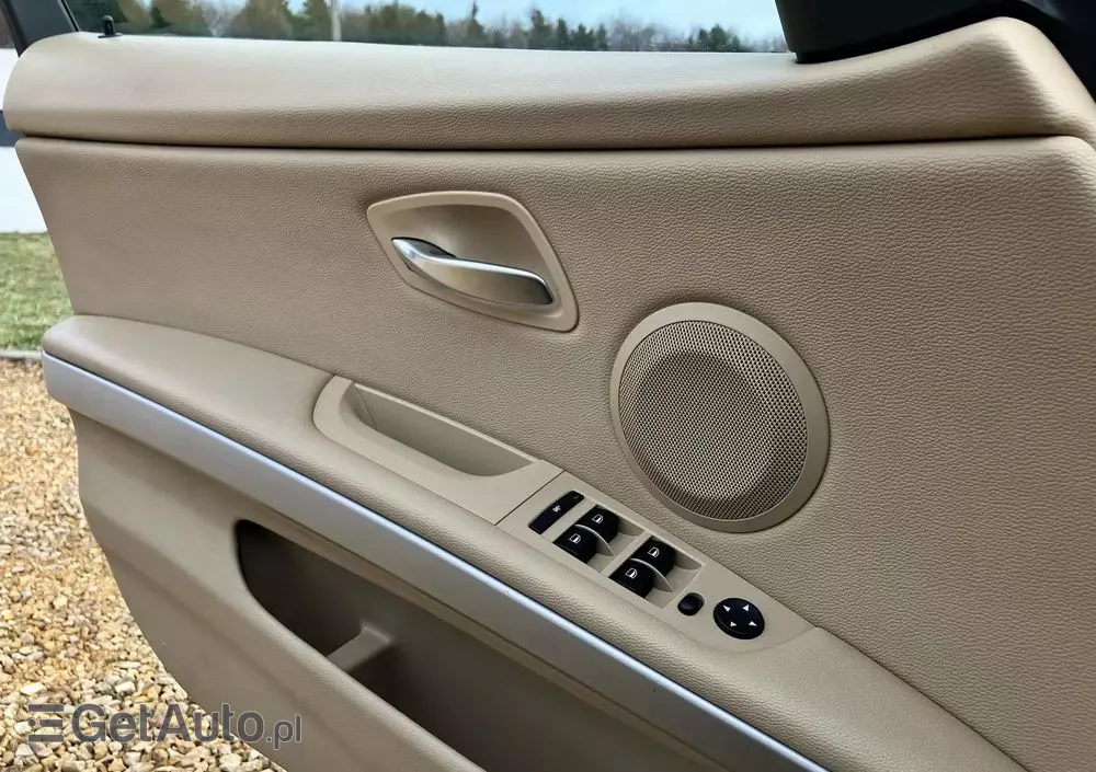 BMW Seria 3 318i Touring Edition Exclusive