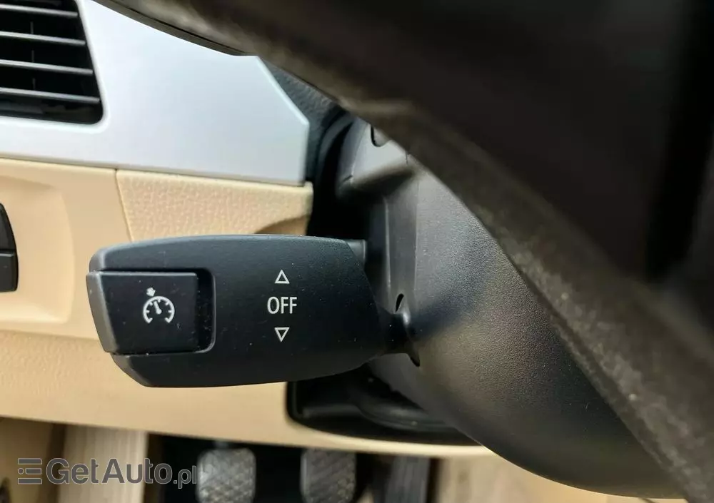 BMW Seria 3 318i Touring Edition Exclusive