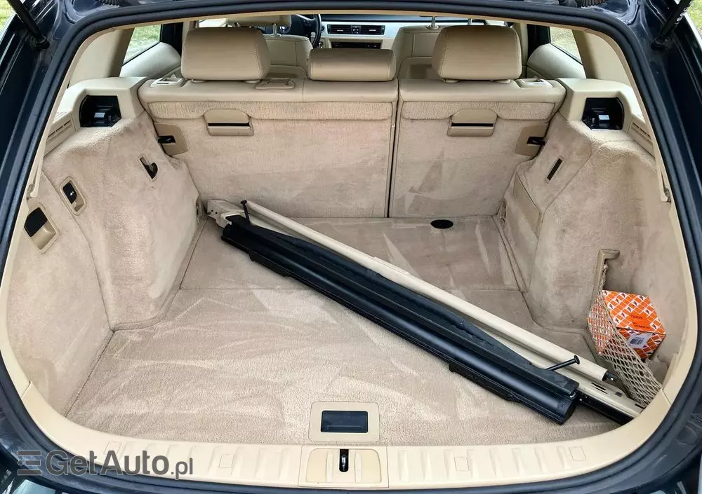 BMW Seria 3 318i Touring Edition Exclusive